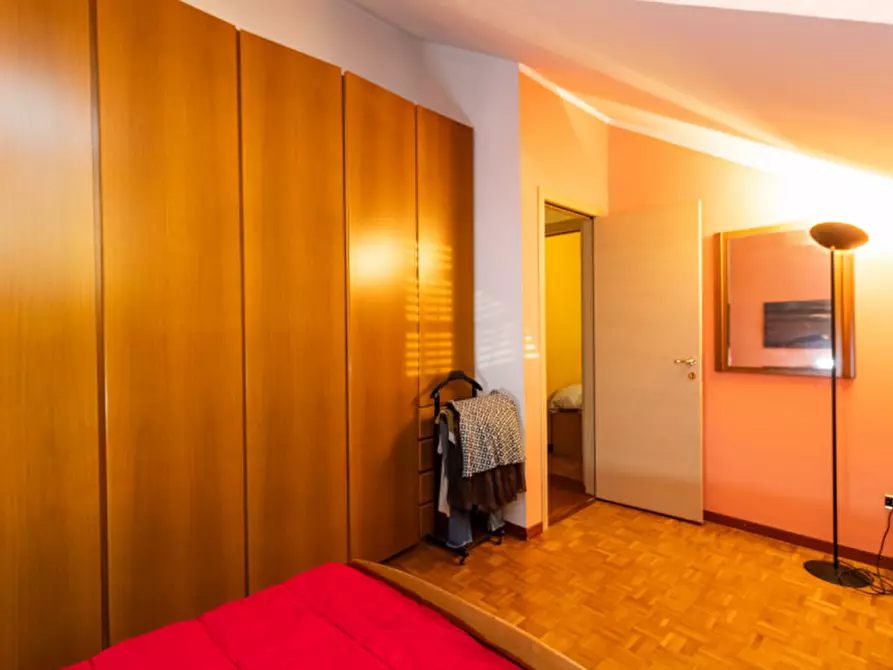 Immagine 36 di Villetta a schiera in vendita  a Busnago