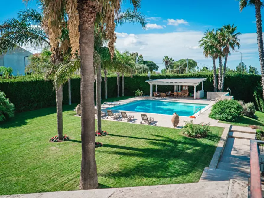 Immagine 3 di Villa in vendita  in Via Rocciola Scrofani a Modica