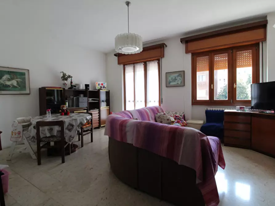 Immagine 1 di Appartamento in vendita  in Via Giosuè Carducci a Cassina De' Pecchi