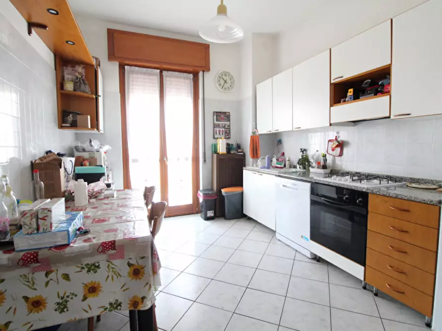 Immagine 10 di Appartamento in vendita  in Via Giosuè Carducci a Cassina De' Pecchi