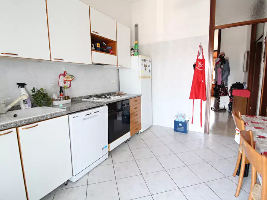 Immagine 14 di Appartamento in vendita  in Via Giosuè Carducci a Cassina De' Pecchi