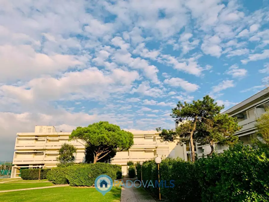 Immagine 1 di Appartamento in vendita  in Via delle Nazioni Unite a Chioggia