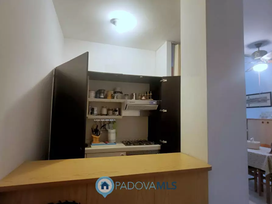 Immagine 10 di Appartamento in vendita  in Via delle Nazioni Unite a Chioggia