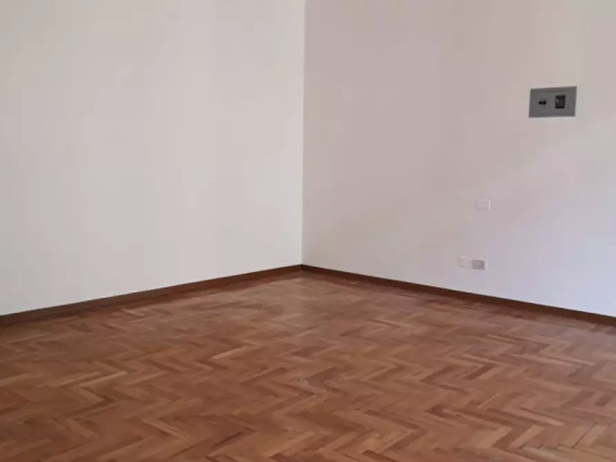 Immagine 7 di Appartamento in vendita  in Contra' Pasini a Vicenza