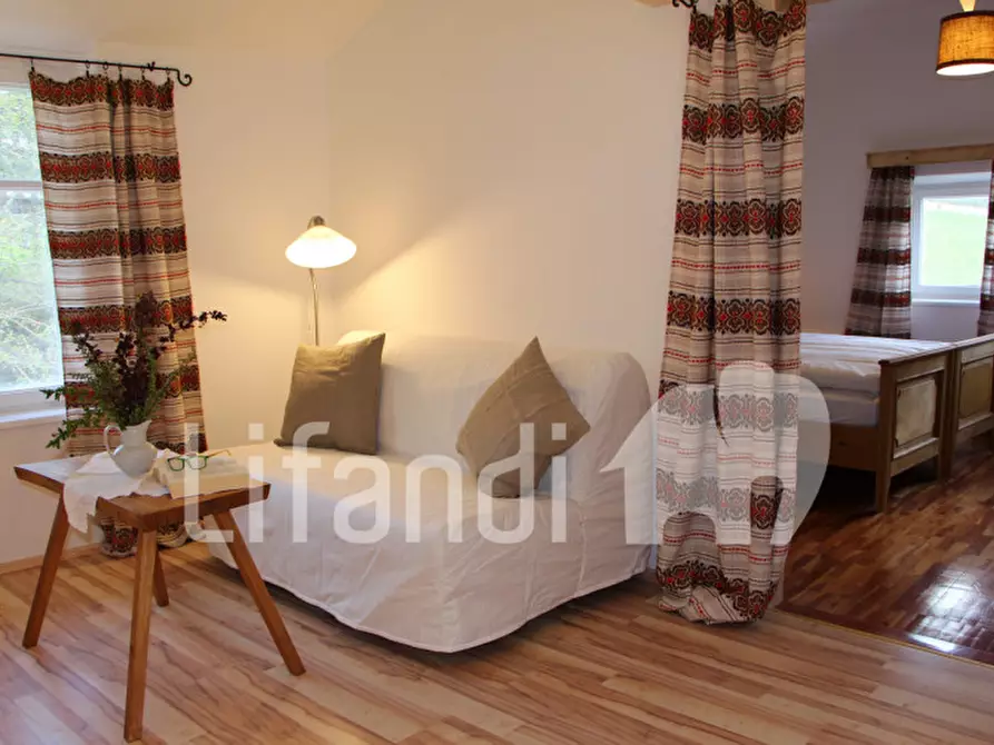 Immagine 3 di Casa indipendente in vendita  a Borgo D'anaunia