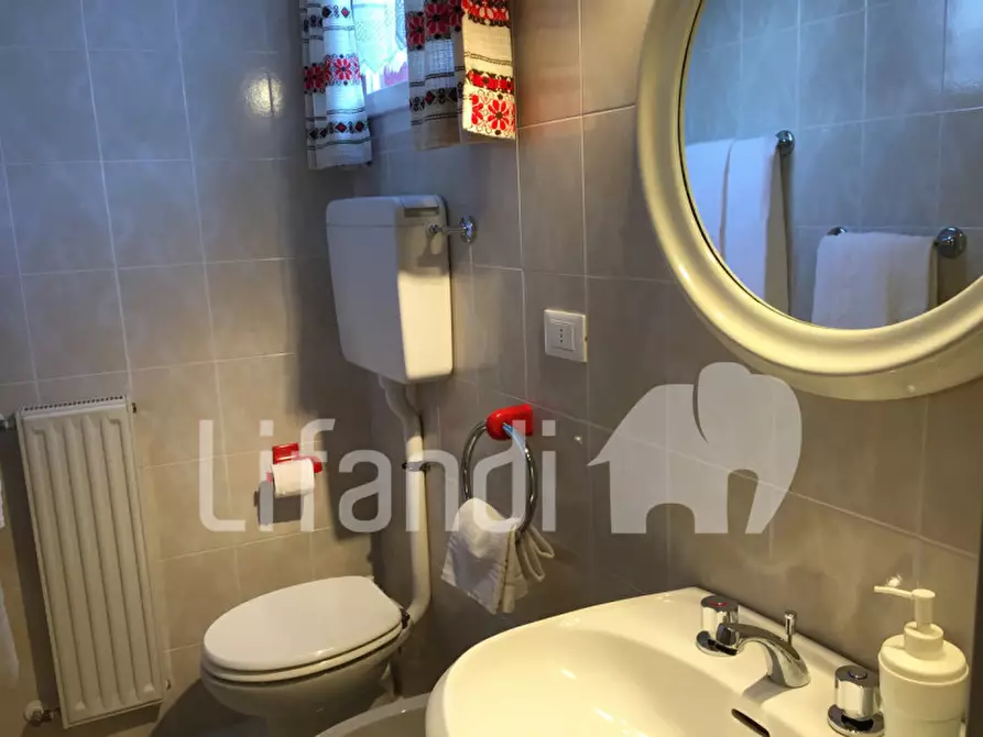 Immagine 11 di Casa indipendente in vendita  a Borgo D'anaunia