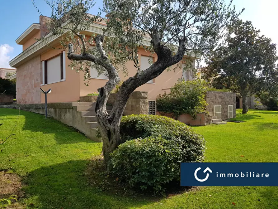 Immagine 5 di Villa in vendita  in Via Pietro Nenni n 28 a Sassari