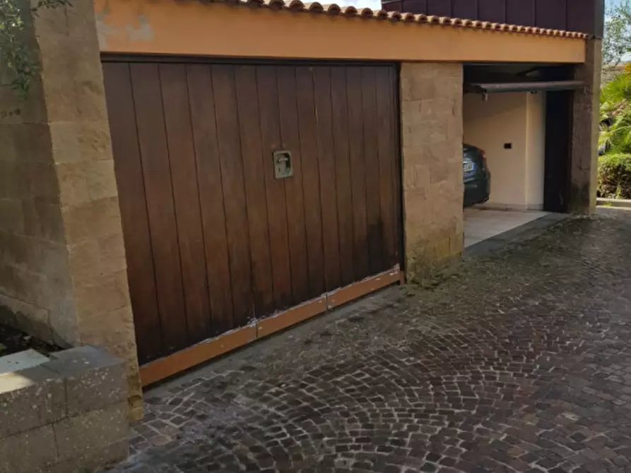 Immagine 11 di Villa in vendita  in Via Pietro Nenni n 28 a Sassari