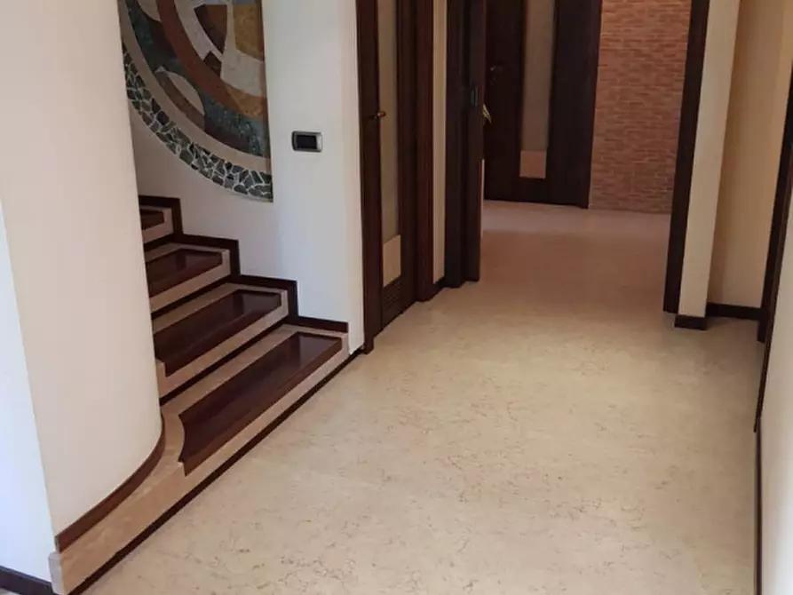 Immagine 15 di Villa in vendita  in Via Pietro Nenni n 28 a Sassari