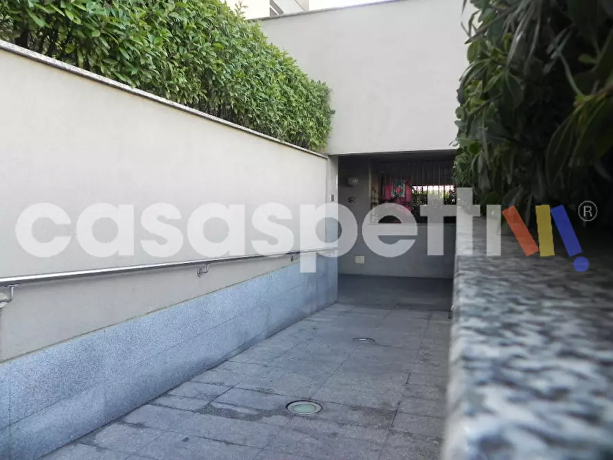 Immagine 14 di Appartamento in vendita  in Via Roberto Tremelloni a Milano