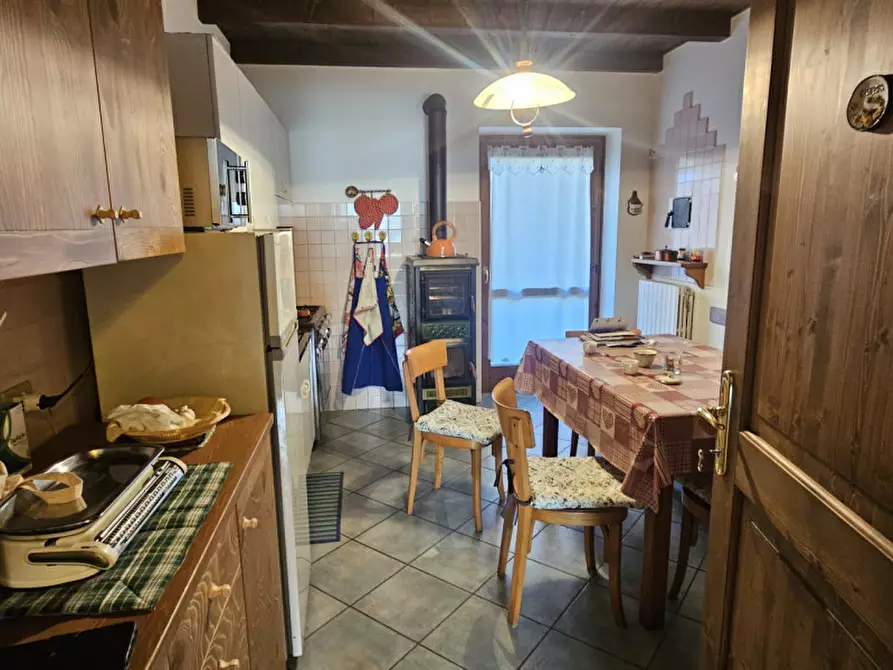 Immagine 7 di Rustico / casale in vendita  in Cavallar a Rabbi