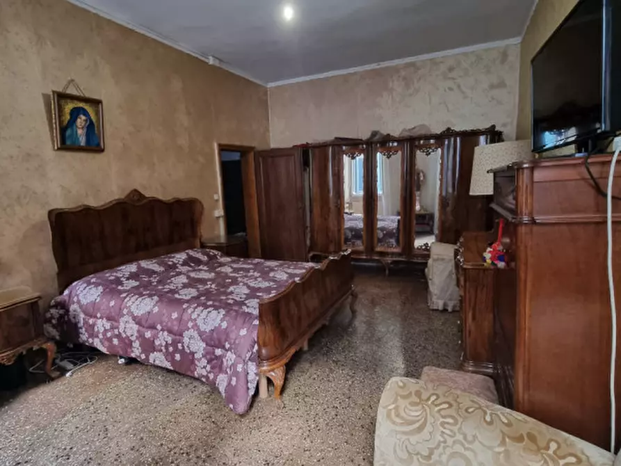 Immagine 5 di Appartamento in vendita  in calle delle procuratie a Venezia