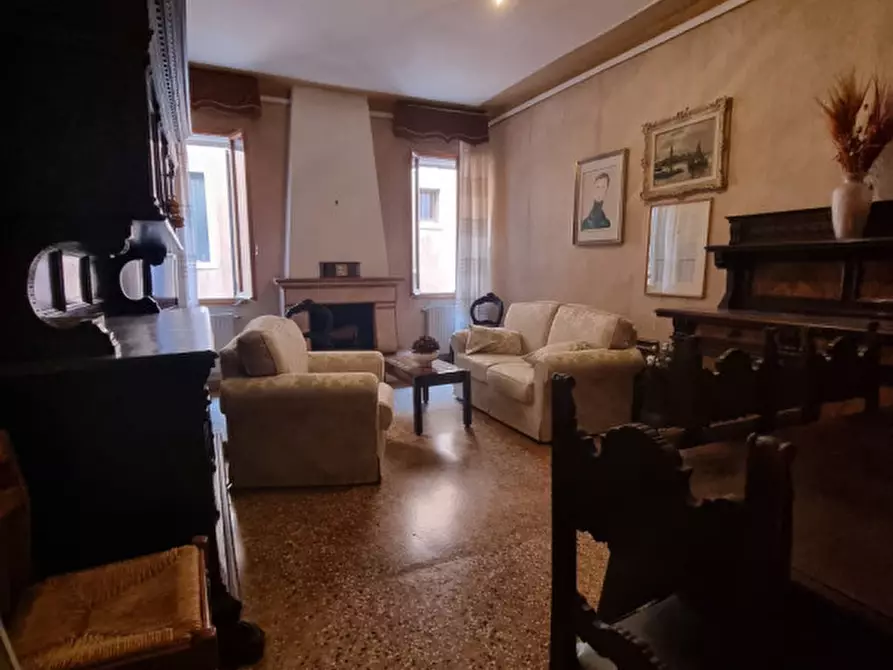 Immagine 6 di Appartamento in vendita  in calle delle procuratie a Venezia