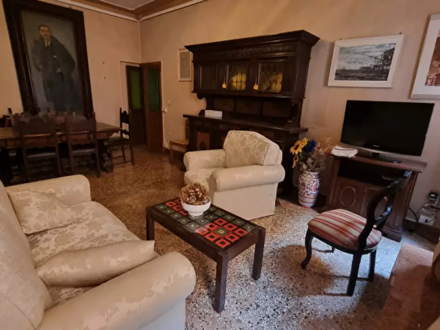 Immagine 8 di Appartamento in vendita  in calle delle procuratie a Venezia
