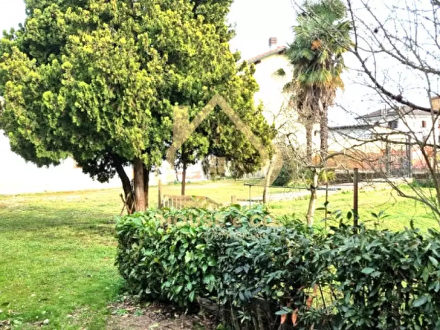 Immagine 20 di Villa in vendita  in Viale Petrarca a Vigevano