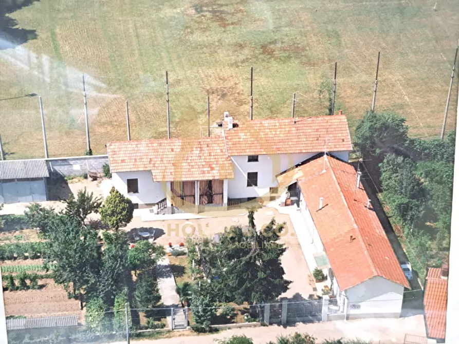 Immagine 37 di Villa in vendita  in Viale Petrarca a Vigevano