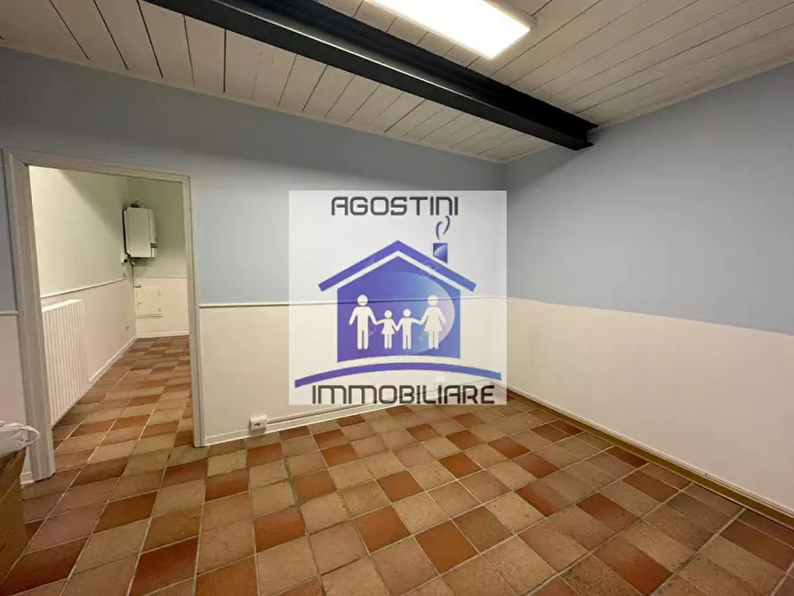 Immagine 2 di Ufficio in affitto  a Ascoli Piceno
