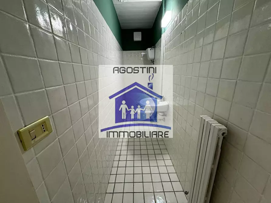 Immagine 4 di Ufficio in affitto  a Ascoli Piceno