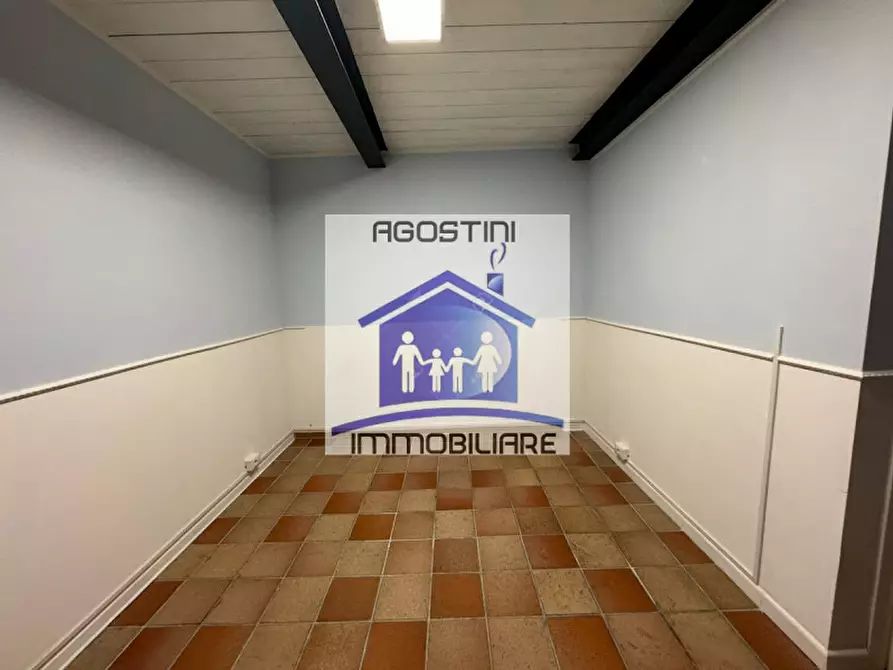 Immagine 6 di Ufficio in affitto  a Ascoli Piceno