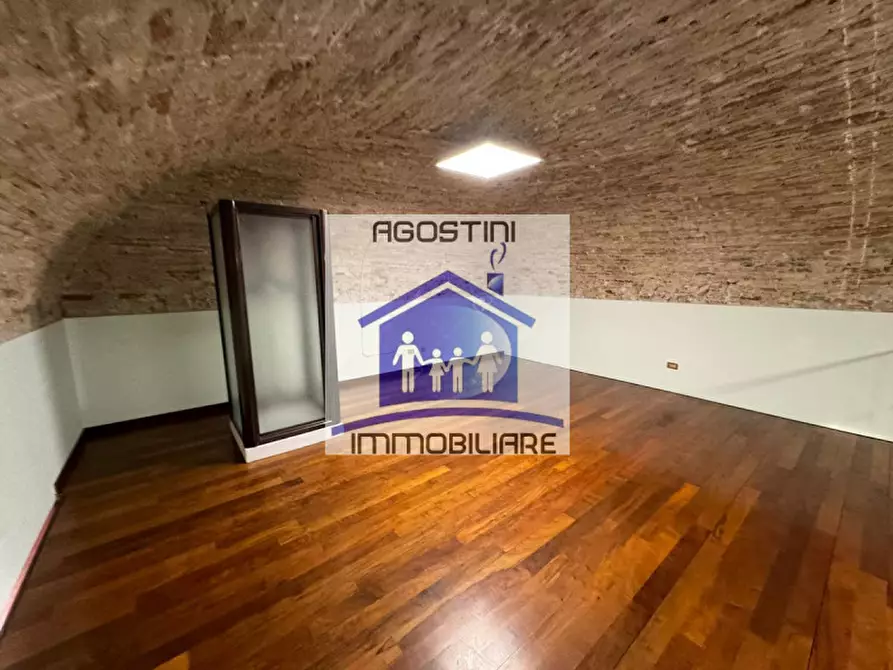 Immagine 11 di Ufficio in affitto  a Ascoli Piceno