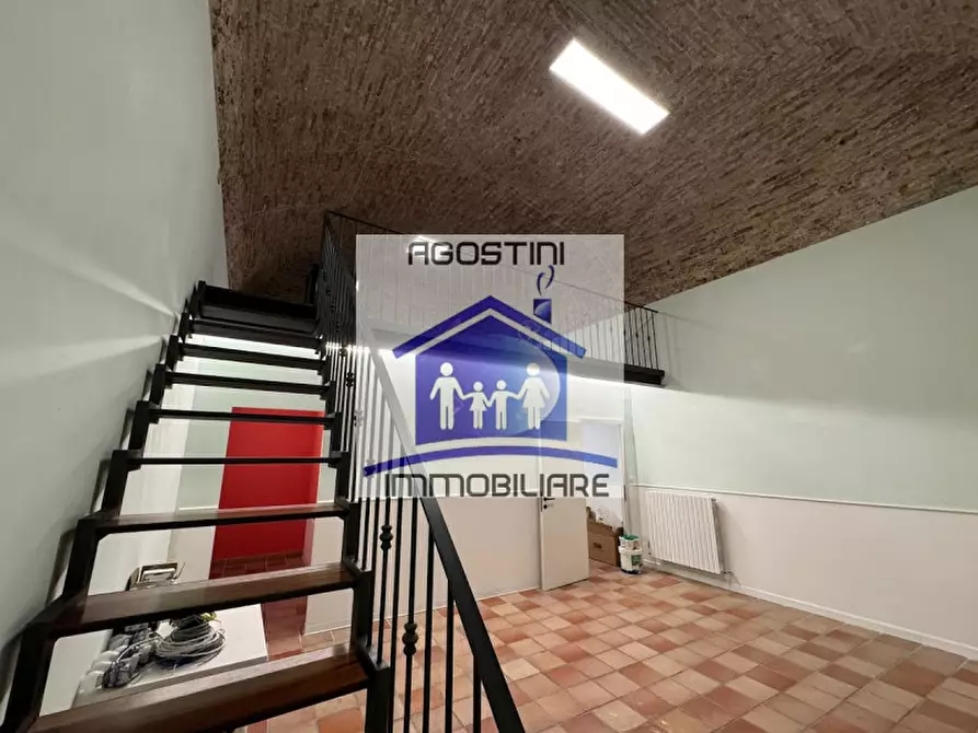 Immagine 14 di Ufficio in affitto  a Ascoli Piceno