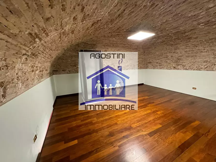 Immagine 15 di Ufficio in affitto  a Ascoli Piceno