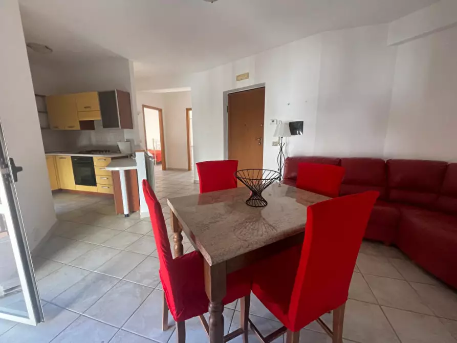 Immagine 1 di Appartamento in affitto  a Marsicovetere