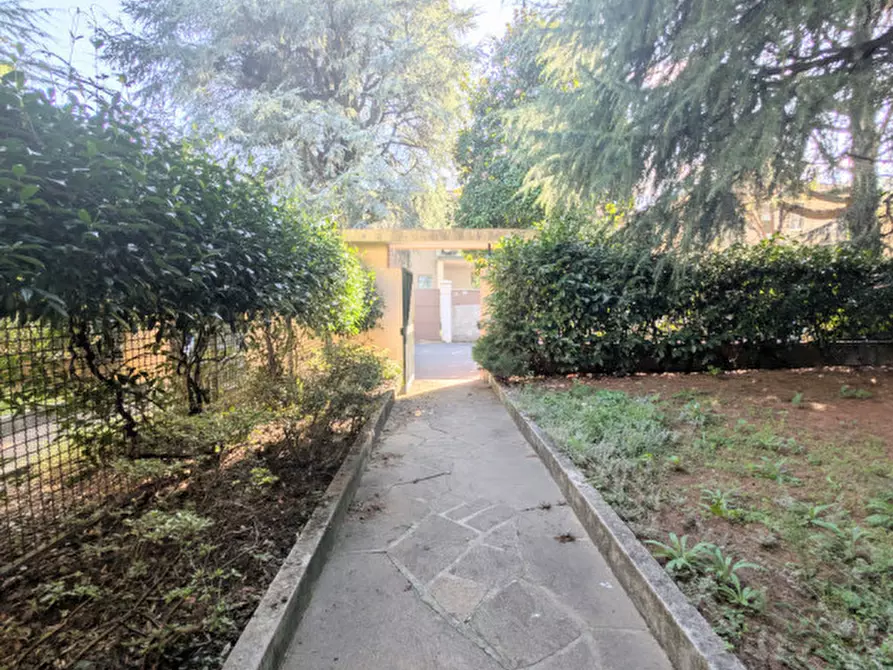 Immagine 7 di Casa bifamiliare in vendita  in Schio Via P. Lioy a Schio