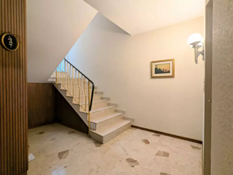 Immagine 9 di Casa bifamiliare in vendita  in Schio Via P. Lioy a Schio