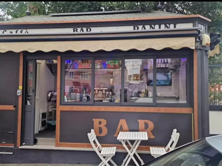 Immagine 1 di Negozio in vendita  in Via Circonvallazione Gianicolense a Roma