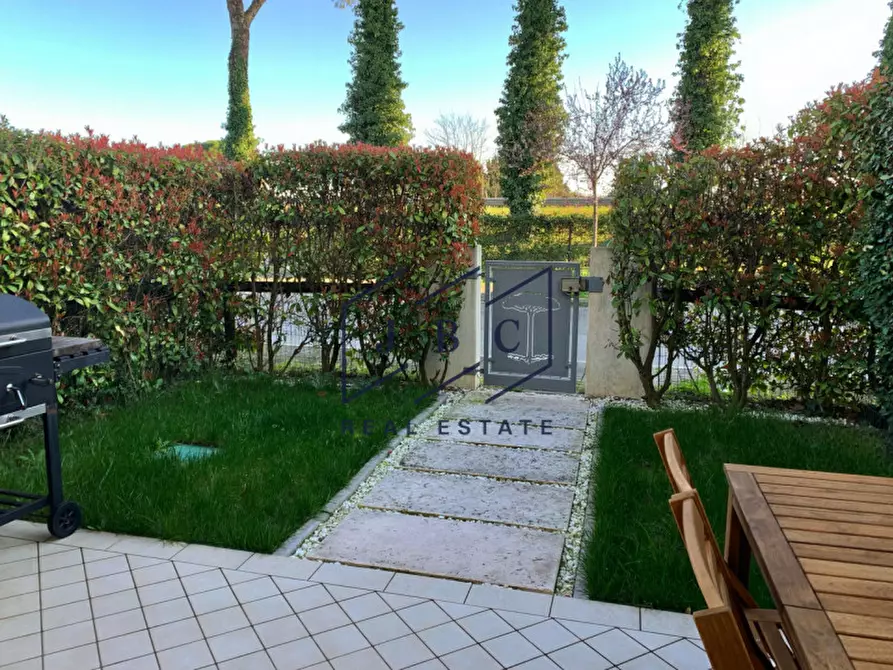 Immagine 4 di Appartamento in vendita  in Via Cristoforo Colombo 70 a Jesolo