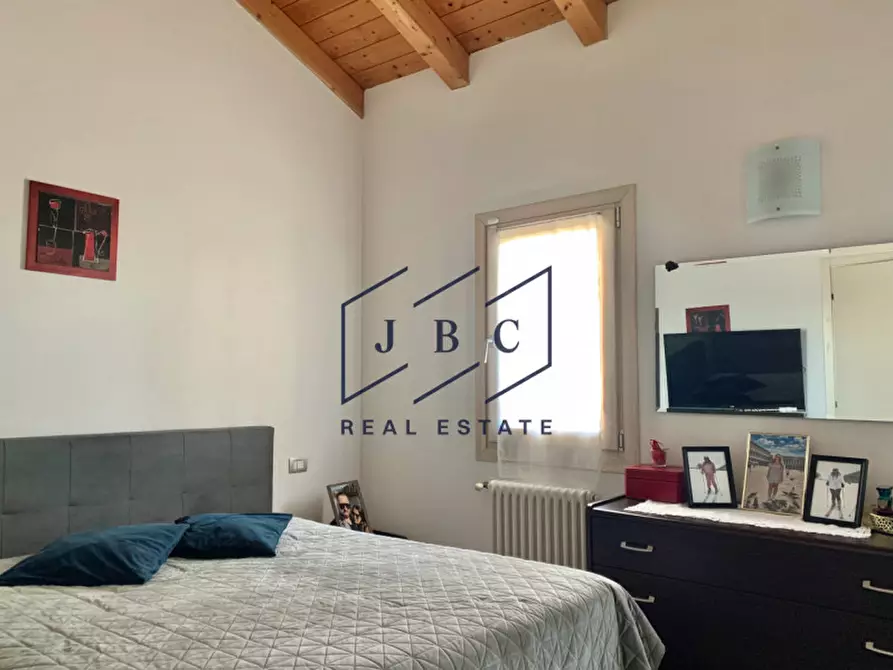 Immagine 18 di Appartamento in vendita  in Via Cristoforo Colombo 70 a Jesolo