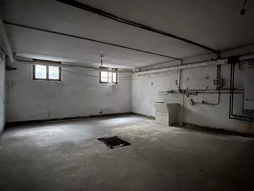 Immagine 15 di Palazzo in vendita  in via roma 16 a Rossano Veneto