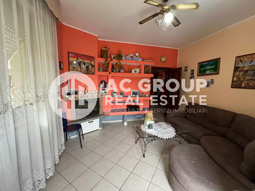 Immagine 1 di Appartamento in vendita  in Via Giuseppe Parini a Lomazzo