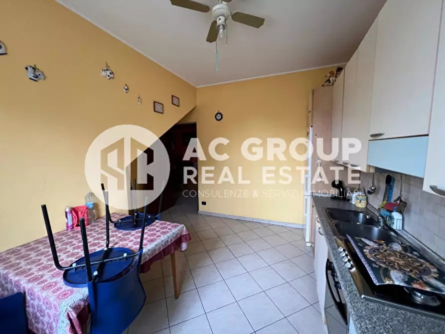 Immagine 5 di Appartamento in vendita  in Via Giuseppe Parini a Lomazzo