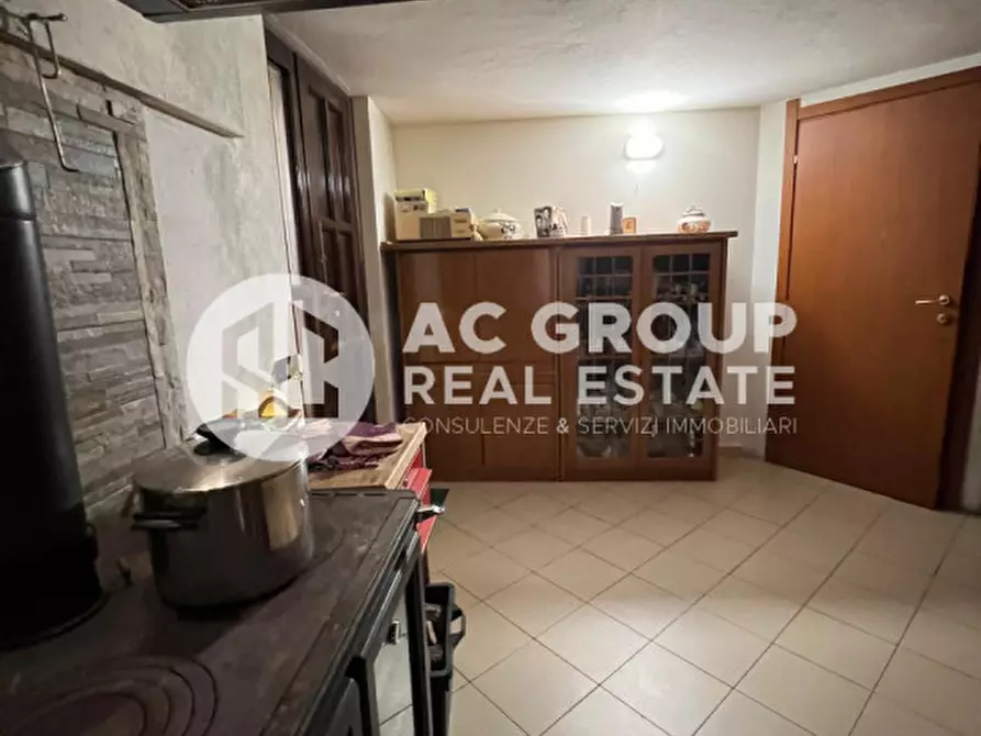 Immagine 13 di Appartamento in vendita  in Via Giuseppe Parini a Lomazzo