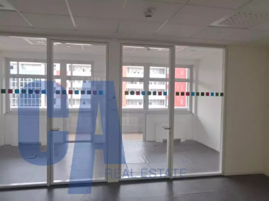 Immagine 11 di Ufficio in affitto  in VIA BUGATTI ETTORE a Milano