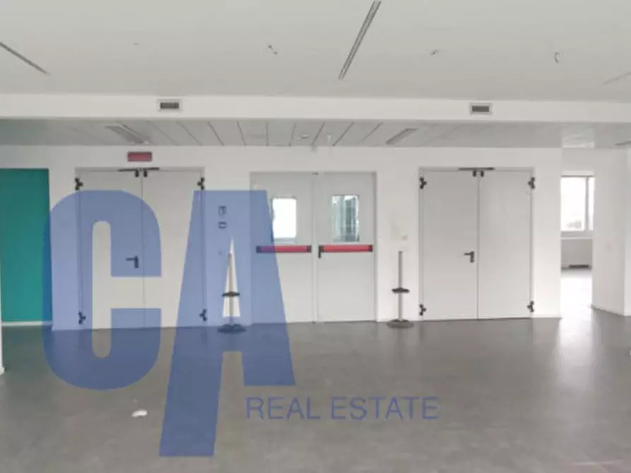 Immagine 16 di Ufficio in affitto  in VIA BUGATTI ETTORE a Milano