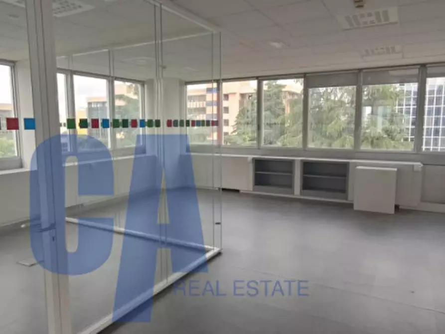 Immagine 1 di Ufficio in affitto  in VIA BUGATTI ETTORE a Milano