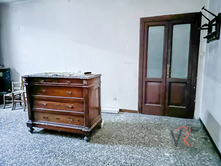 Immagine 6 di Palazzo in vendita  a Orzivecchi