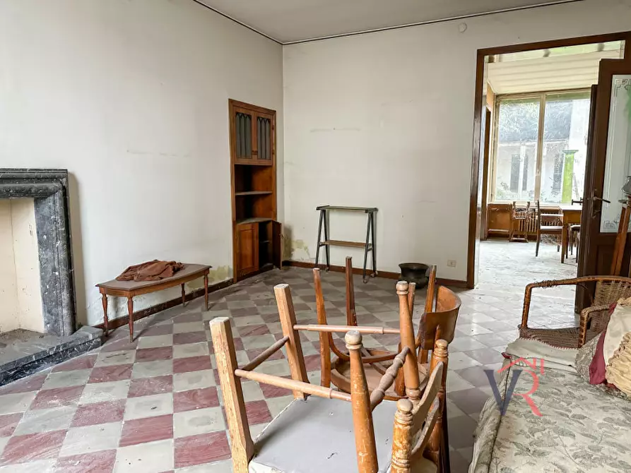 Immagine 21 di Palazzo in vendita  a Orzivecchi