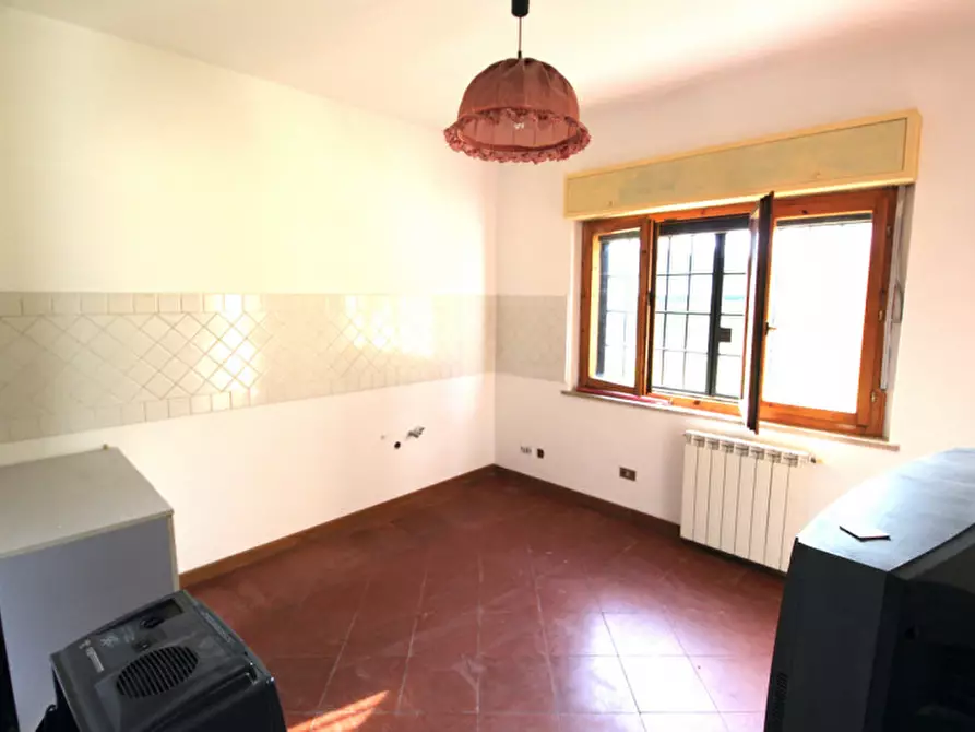 Immagine 5 di Casa bifamiliare in vendita  in Valle del Baccano a Campagnano Di Roma