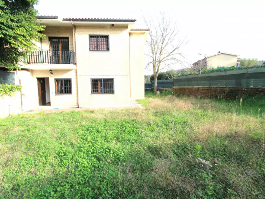 Immagine 25 di Casa bifamiliare in vendita  in Valle del Baccano a Campagnano Di Roma