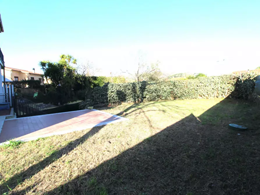 Immagine 48 di Casa bifamiliare in vendita  in Valle del Baccano a Campagnano Di Roma