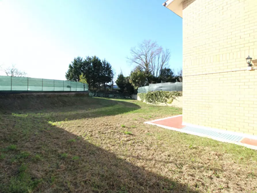 Immagine 49 di Casa bifamiliare in vendita  in Valle del Baccano a Campagnano Di Roma