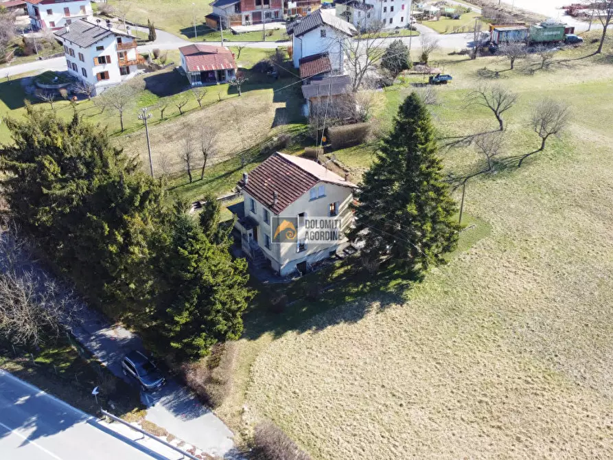 Immagine 17 di Casa indipendente in vendita  in Località Vignole a Belluno