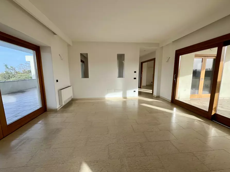 Immagine 7 di Attico in vendita  in VIA ROMA 141 a Olbia