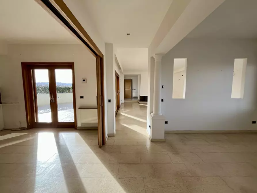 Immagine 15 di Attico in vendita  in VIA ROMA 141 a Olbia