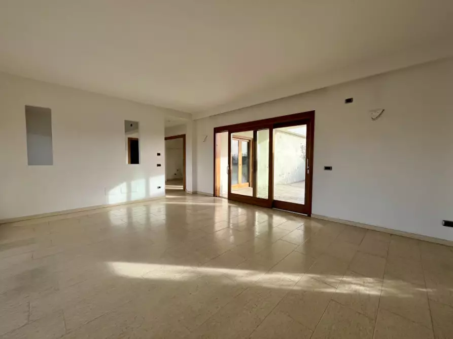 Immagine 21 di Attico in vendita  in VIA ROMA 141 a Olbia