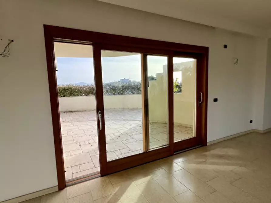 Immagine 22 di Attico in vendita  in VIA ROMA 141 a Olbia